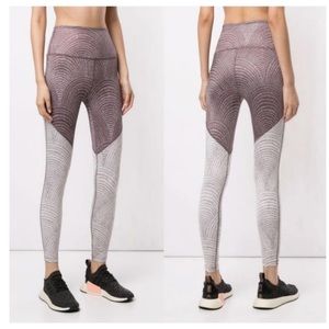 Excellent condition Beyond Yoga leggings